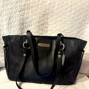 🖤COACH Black Leather Tote with Silver Hardware